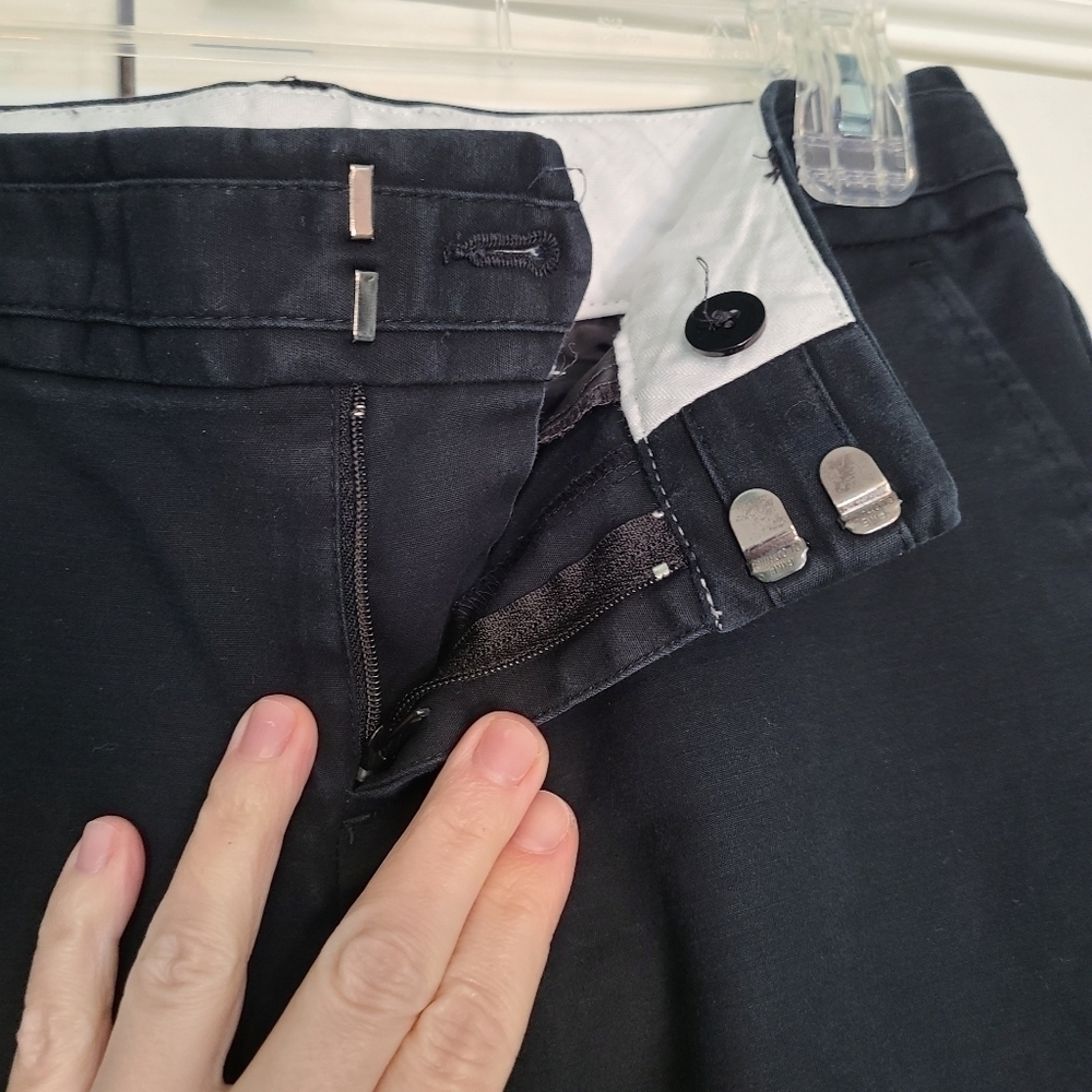 BANANA Republic Ryan Fit Black pants, size 4 Short - Picture 4 of 8